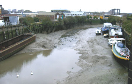 Low tide at Deptford Creek